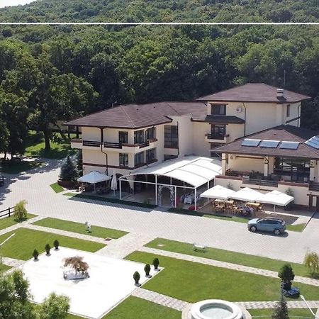 Curtea Domneasca Hotel Vaslui Exterior foto